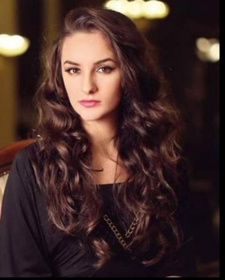 Antonia Francesca Iacob Headshot