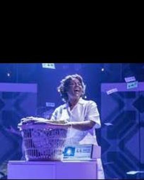 Emma Watkins Headshot