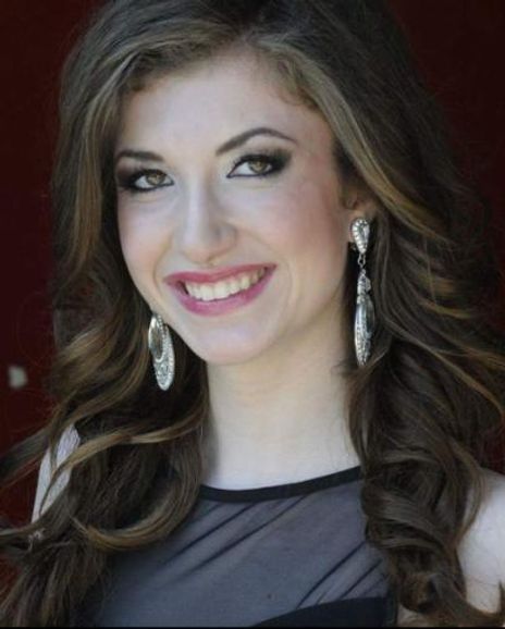 Natalie McGovern Headshot