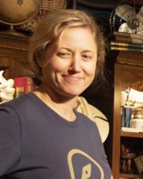 Eve Danzeisen Headshot