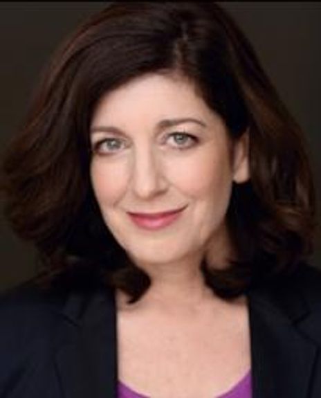 Shauna Bloom Headshot