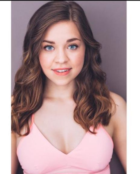 Tricia Zuskind Headshot