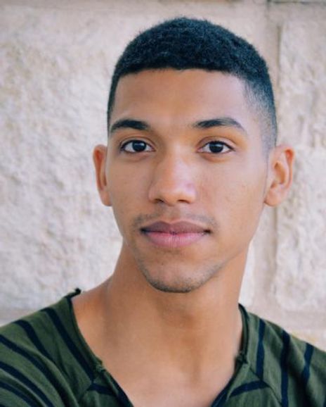 Caleb Summers Headshot