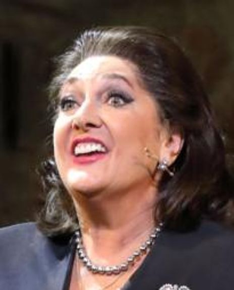 Marie McLaughlin Headshot