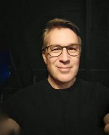 Timothy Huber Headshot