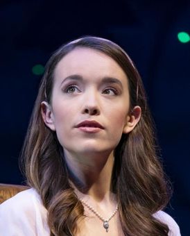 Amanda Fallon Smith Headshot