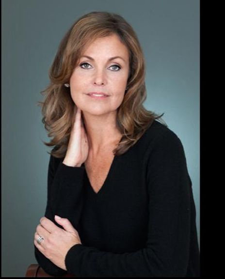 Tracey Knight Narang Headshot