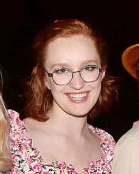 Kelly Loughran Headshot