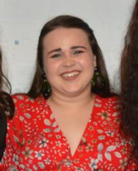 Luana Psaros Headshot