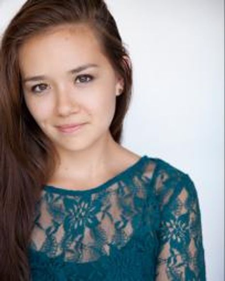 Julia Cassandra Headshot