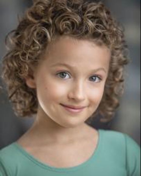 Violet Tinnirello Headshot