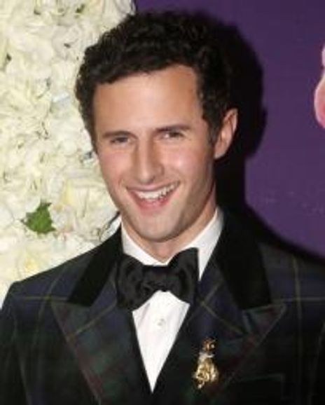 Roe Hartrampfas Headshot