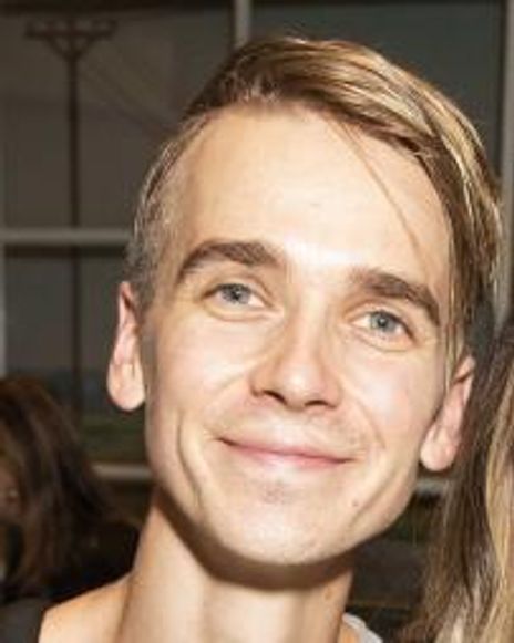 Joe Sugg Headshot