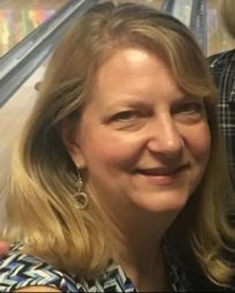 Robin Dotson Headshot