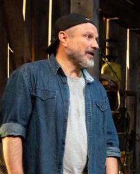 Alexander Garfin Headshot