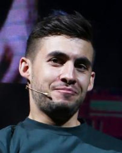 Dom Chambers Headshot