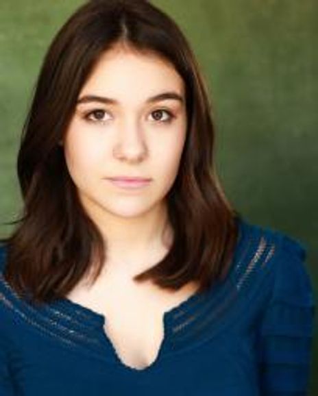 Juliet Embry Headshot