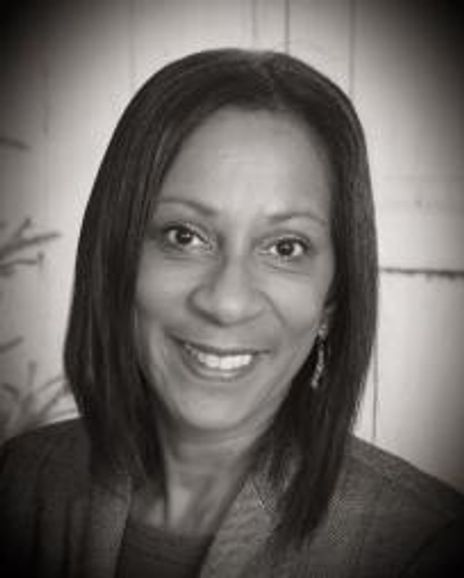 Donna Clovis Headshot