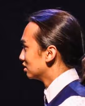 Alex Vinh Headshot