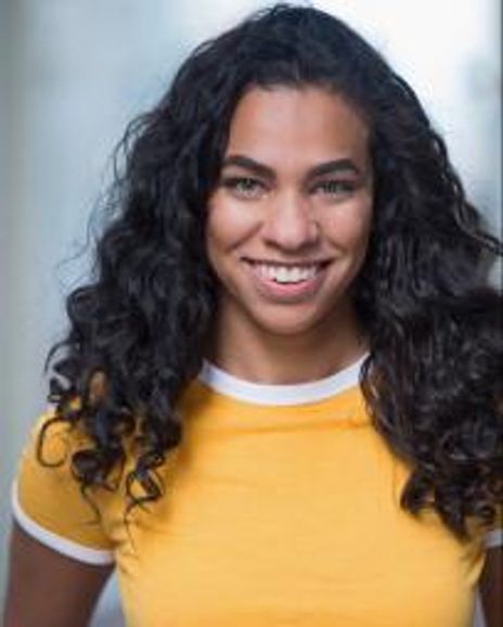 Theresa Kellar Headshot