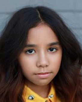 Arwen Monzon-Sanders Headshot