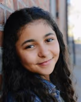 Annabel Cole Headshot