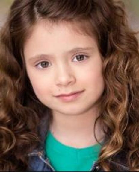 Macenzie Mercer Headshot