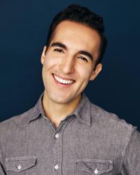 Derek Luscutoff Headshot