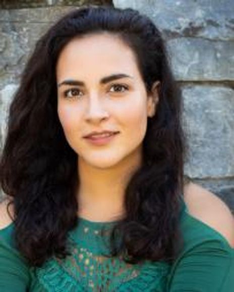 Kelly Glyptis Headshot