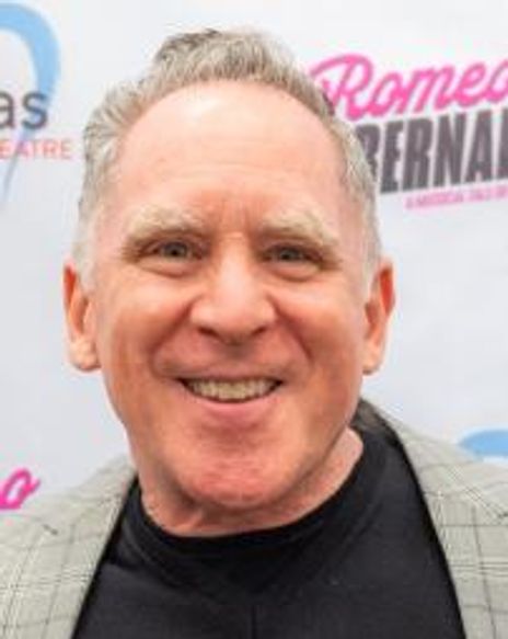 Justin Ross Cohen Headshot