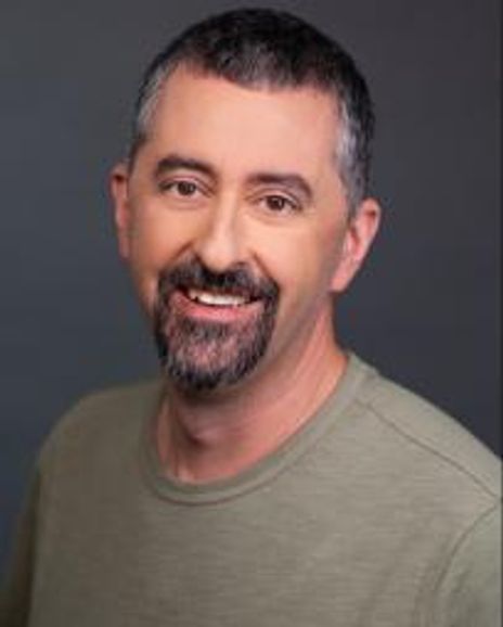 Erik Contzius Headshot