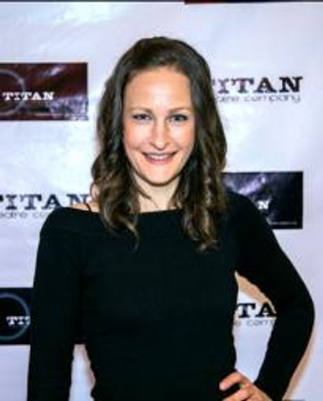 Leah Gabriel Headshot