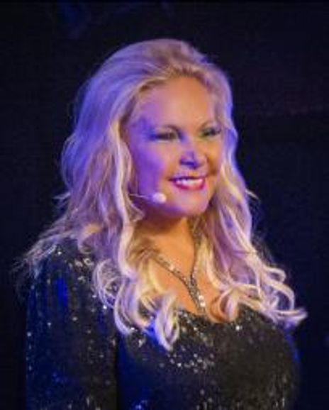 Jill Senter Headshot