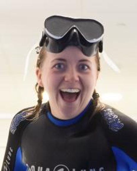 Katie Wells Headshot