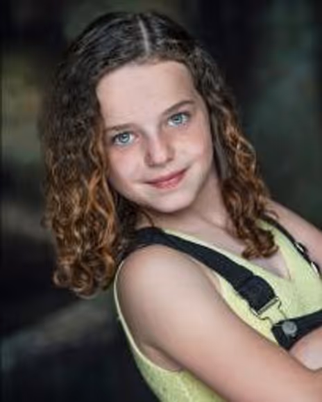Alice Malakhov Headshot