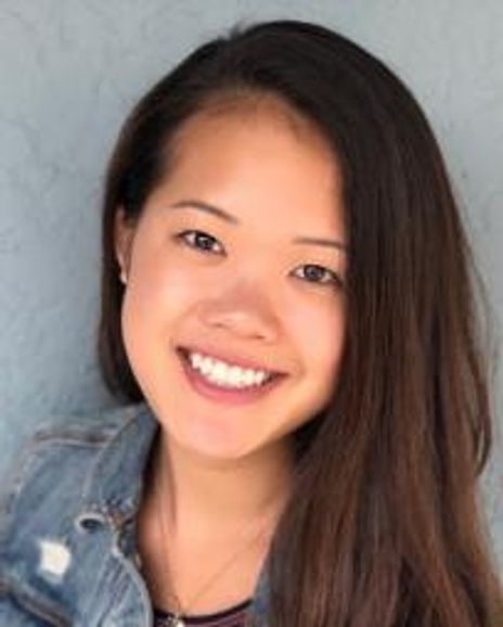 Emily Song Headshot