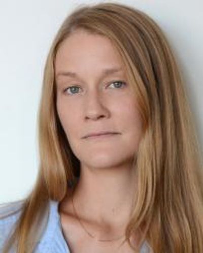 Emily Davis Headshot