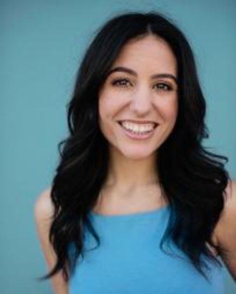 Tarnim Henien-Bybee Headshot