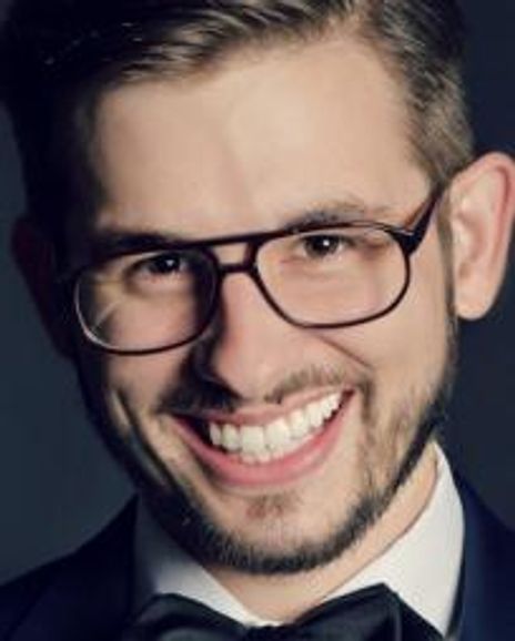 Christopher James Ray Headshot