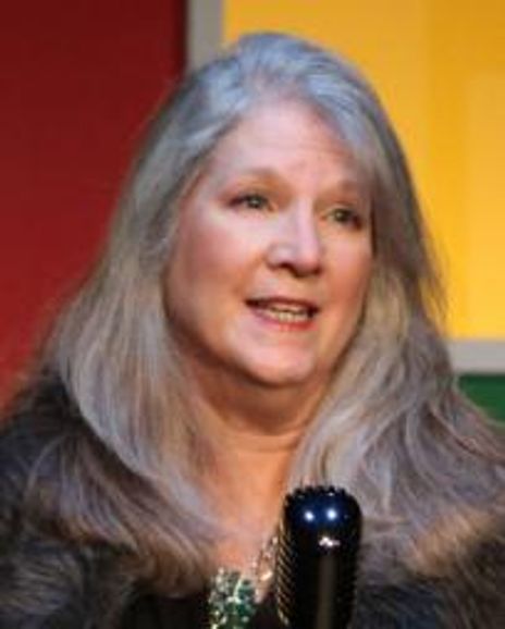 Diane Warner-Canova Headshot