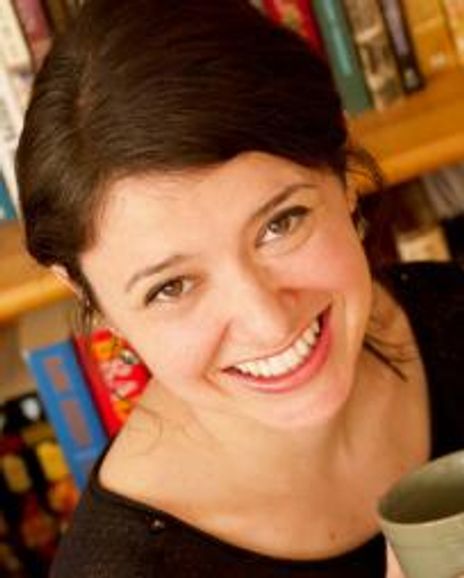 Beth Kander Headshot