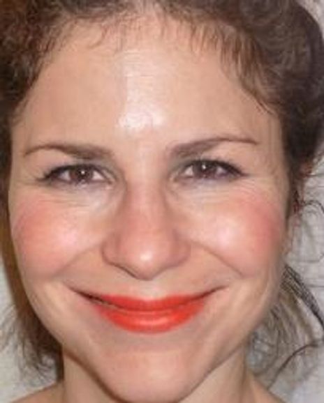 Andrea Aptecker Headshot