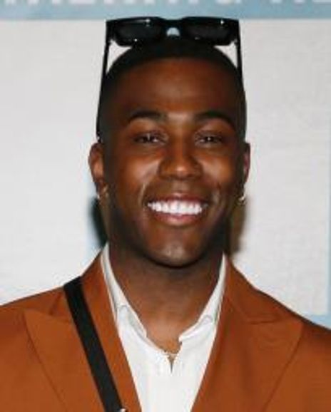 Simeon Beckett Headshot