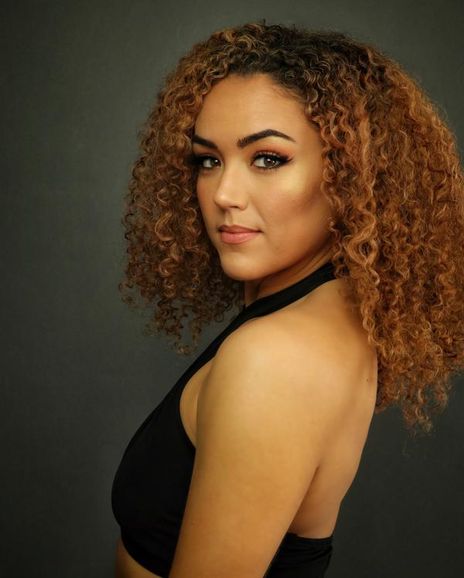 Anna Aliau Guerra Headshot