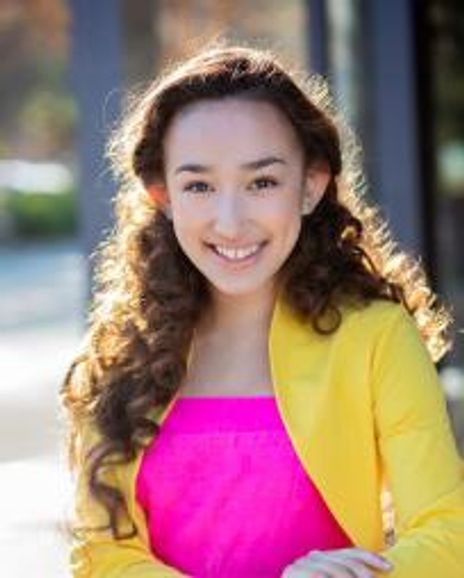 Alliana Lili Yang Headshot