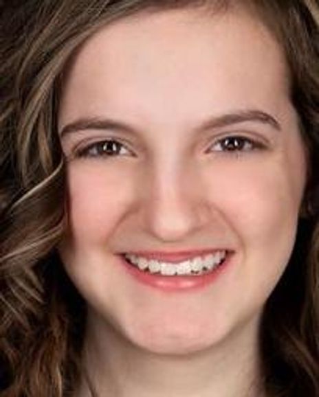 Julia Bachman Headshot