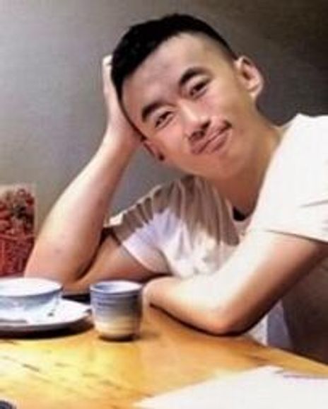 Durra Leung Headshot