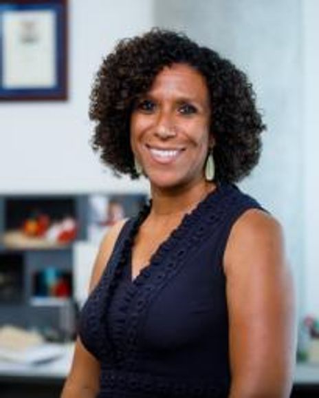 Leah Newsom Headshot