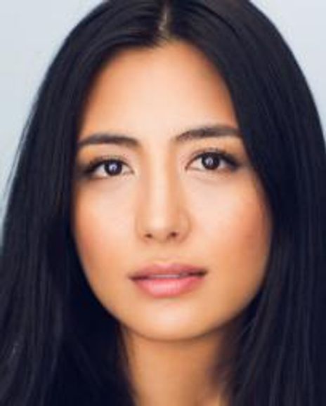 Hana Bookman Headshot