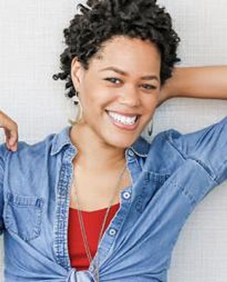 Rachel Lyn Fobbs Headshot